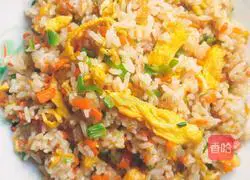 Illustration of how to make egg fried rice 8