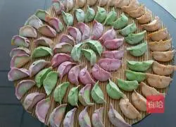 Illustration of how to make colorful dumplings 5