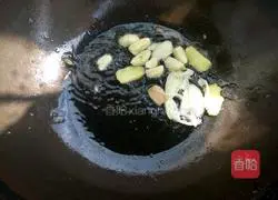 Illustration of how to make braised rice 6