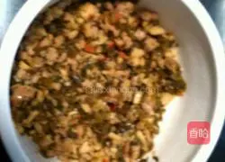 Illustration of how to make pie (pickled vegetables and winter bamboo shoots flavor) 6