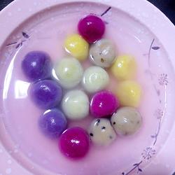 Colorful glutinous rice balls
