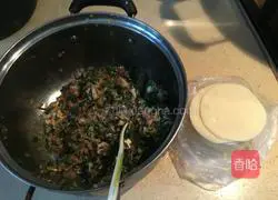 Illustration of how to make rose dumplings 1