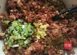 Illustration of how to make wontons 3