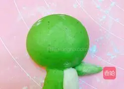 Illustration of how to make a small dinosaur bag 11