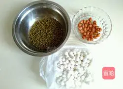 Illustration of how to make glutinous rice balls with peanut and mung bean paste 1