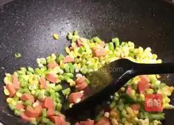 Illustration of how to make colorful fried rice 3