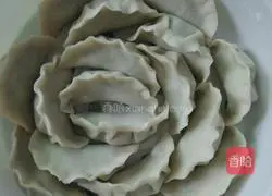 Illustration of how to make lard dumplings 7