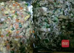 Illustration of how to make colorful dumplings 1