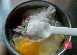 Illustration of how to make tomato egg pancake 4