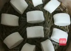 Illustration of how to cut small steamed buns 3