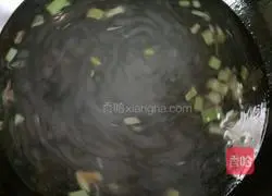 Illustration of how to make wontons 8