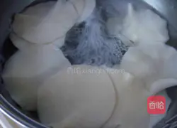Illustration of how to make special selection of dumpling skins with juice 5