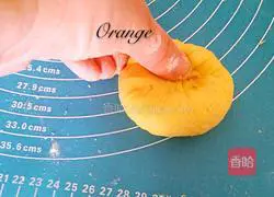 How to make pumpkin flat steamed buns Illustration 8