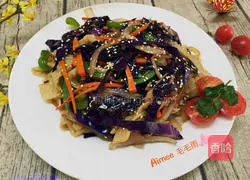 Illustration of how to make Tianyuan fried noodles 13