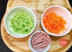 Illustration of how to make soybean paste noodles 3