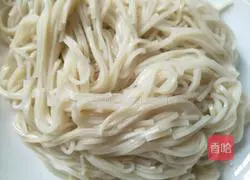 Illustration of how to make noodles, ham and omelette 3