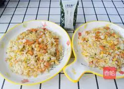 Illustration of how to make ham, shrimp and egg fried rice 9