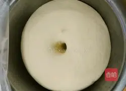 Illustration of how to make flower steamed buns 7