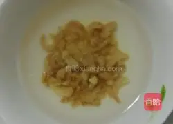 Illustration of how to make rapeseed fried rice 7