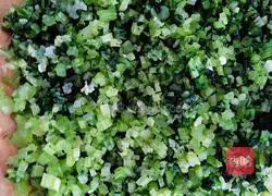 Illustration of how to make egg dumplings stuffed with parsley and fungus 4