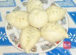 Illustration of how to make pork ribs buns 10