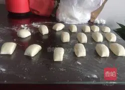 Illustration of how to make sweet steamed buns 6