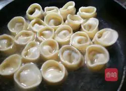 Illustration of how to make shrimp dumplings 8