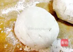 Illustration of how to make leek and egg dumplings 2