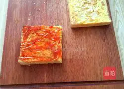 Illustration of how to make ham and cheese sandwich 4