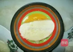 Illustration of how to make fried egg and cheese steamed buns 5