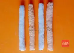 Illustration of how to make carrot and two-color flower steamed buns 3