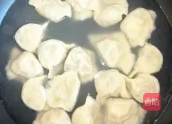 Illustration of how to make cabbage and fungus dumplings 12