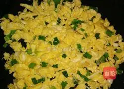 Jiaodong melon and egg filling Illustration of how to make cakes 2