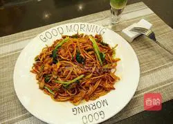 Illustration of how to make bacon fried noodles 12