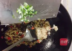 Illustration of how to make beef fried rice 6