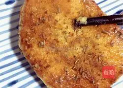 Illustration of how to make golden cumin steamed buns 9