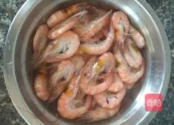 Fried Noodles with Shrimps Illustration of how to do it 3