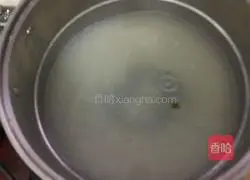 Illustration of how to make beans and noodles 3