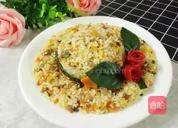 Illustration of how to make small straw egg fried rice 2