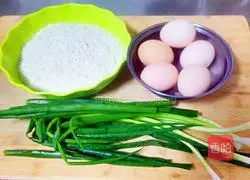 Illustration of how to make green onion and egg pancakes 1