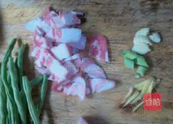 Illustration of how to make steamed beans and noodles 1