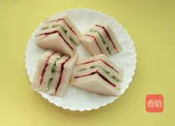 Illustration of how to make fruit sandwiches 6