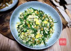 Illustration of how to make leek and egg fried rice 9