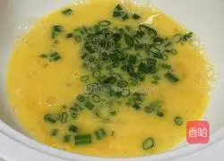 Illustration of how to make tomato fried rice 2