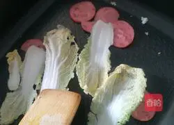 Illustration of the simplest way to make hand cake 5