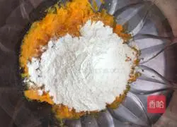 Illustration of how to make pan-fried pumpkin cake 3
