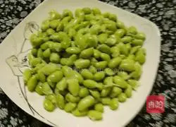 Illustration of how to make steamed meat cakes 3