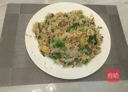 Illustration of how to make fried rice with dried radish 9