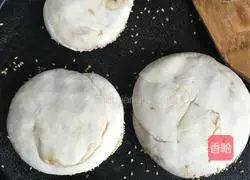 Illustration of how to make sesame sesame cakes 8