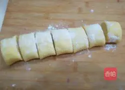 Illustration of how to make double potato blossom steamed buns 7